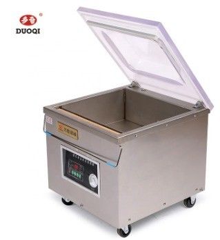 Microordenador programado para sellar rápidamente carne verduras frutas mantenerlas frescas y portátiles