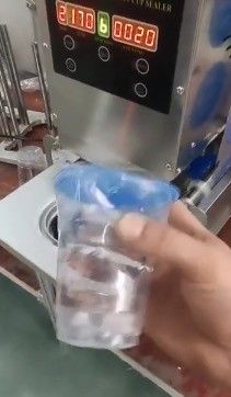 Máquina de sellado de tazas de plástico de té de burbujas de 35 kg DUOQI QDF-95 con llenado y sellado de tazas