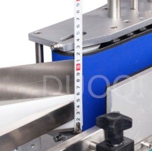 Máquina automática de etiquetado de botellas redondas para la industria química