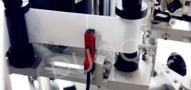 Máquina automática de etiquetado de botellas redondas para la industria química